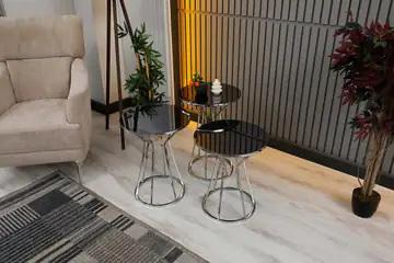 Kum Saati, Krom, Üçlü